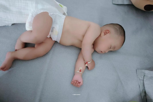陇南宝宝口水多怎么回事